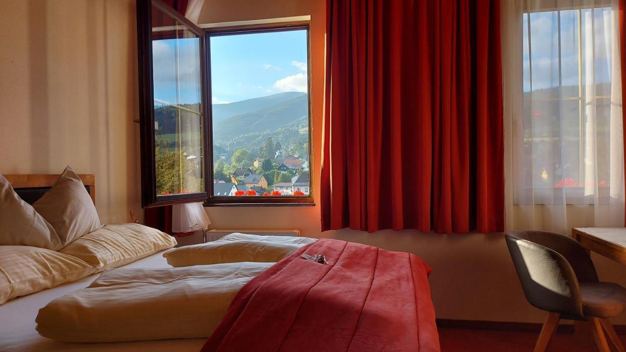 B&B Hotel Das Onkel Fritz Spital am Semmering Exterior photo
